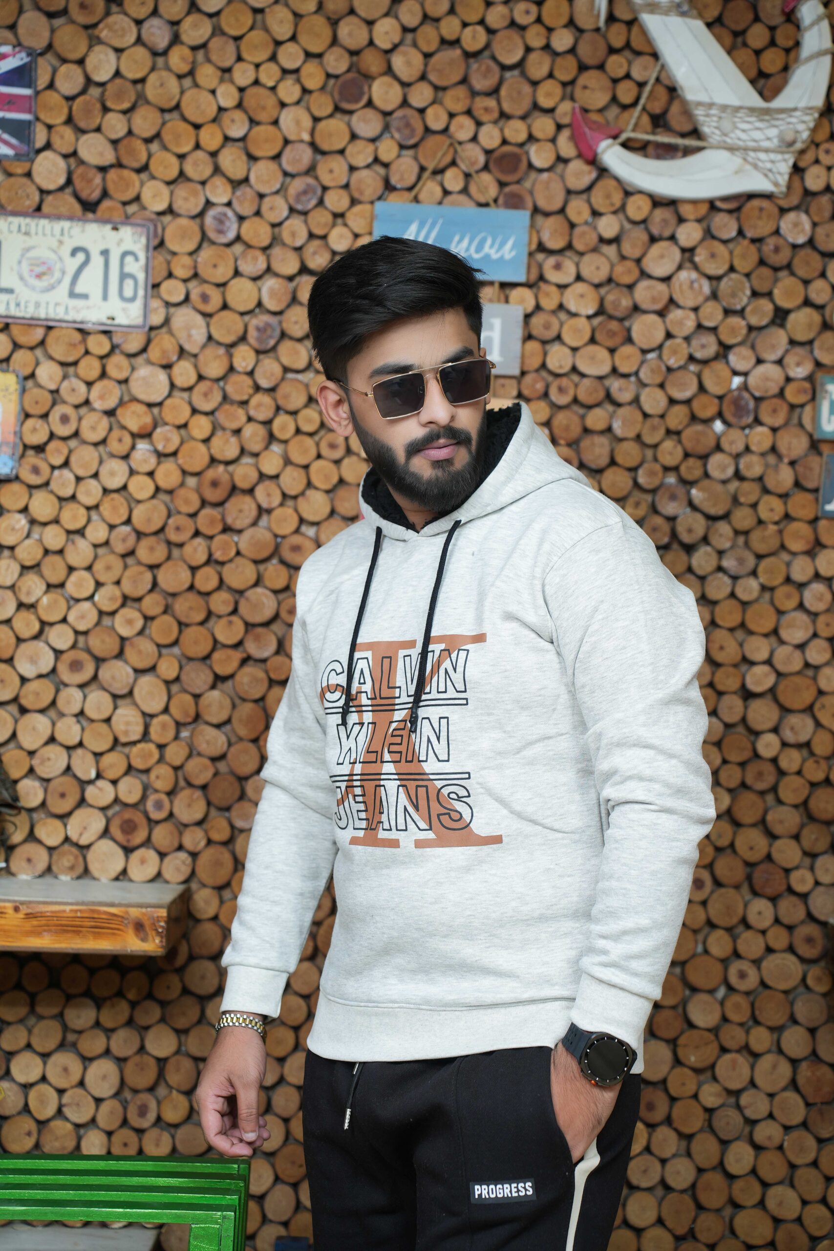 DSC08501_11zon Calvin Klein Hoodie - Image 2